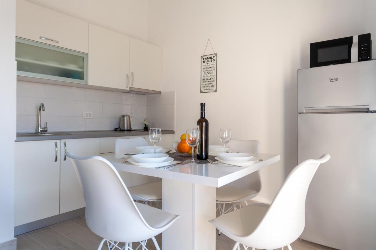 Apartments Didi Omišalj Eksteriør bilde